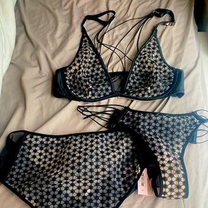 Victoria’s Secret Set